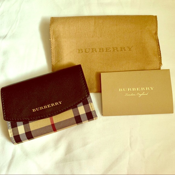Burberry Accessories - Burberry Card Case